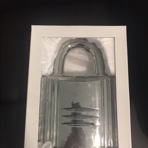 Z GALLERY PADLOCK COINBANK NEW IN BOX